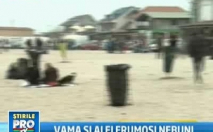 VIDEO. Corespondent Pro TV Bucuresti, agresata pe plaja in timpul transmisiunii in direct VIDEO. Corespondent Pro TV Bucuresti, agresata pe plaja in timpul transmisiunii in direct